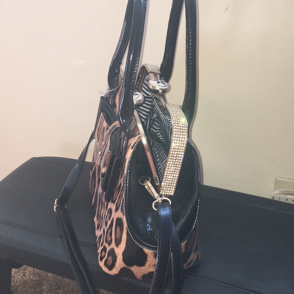 Brand New Cheetah purse - Picture 14 of 16